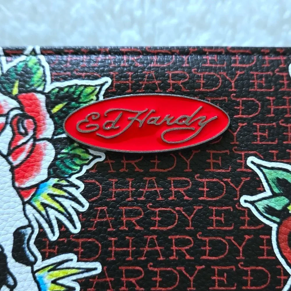 Ed Hardy Skulls💀, Roses🌹 and Hearts❤️ Wallet  - NWT